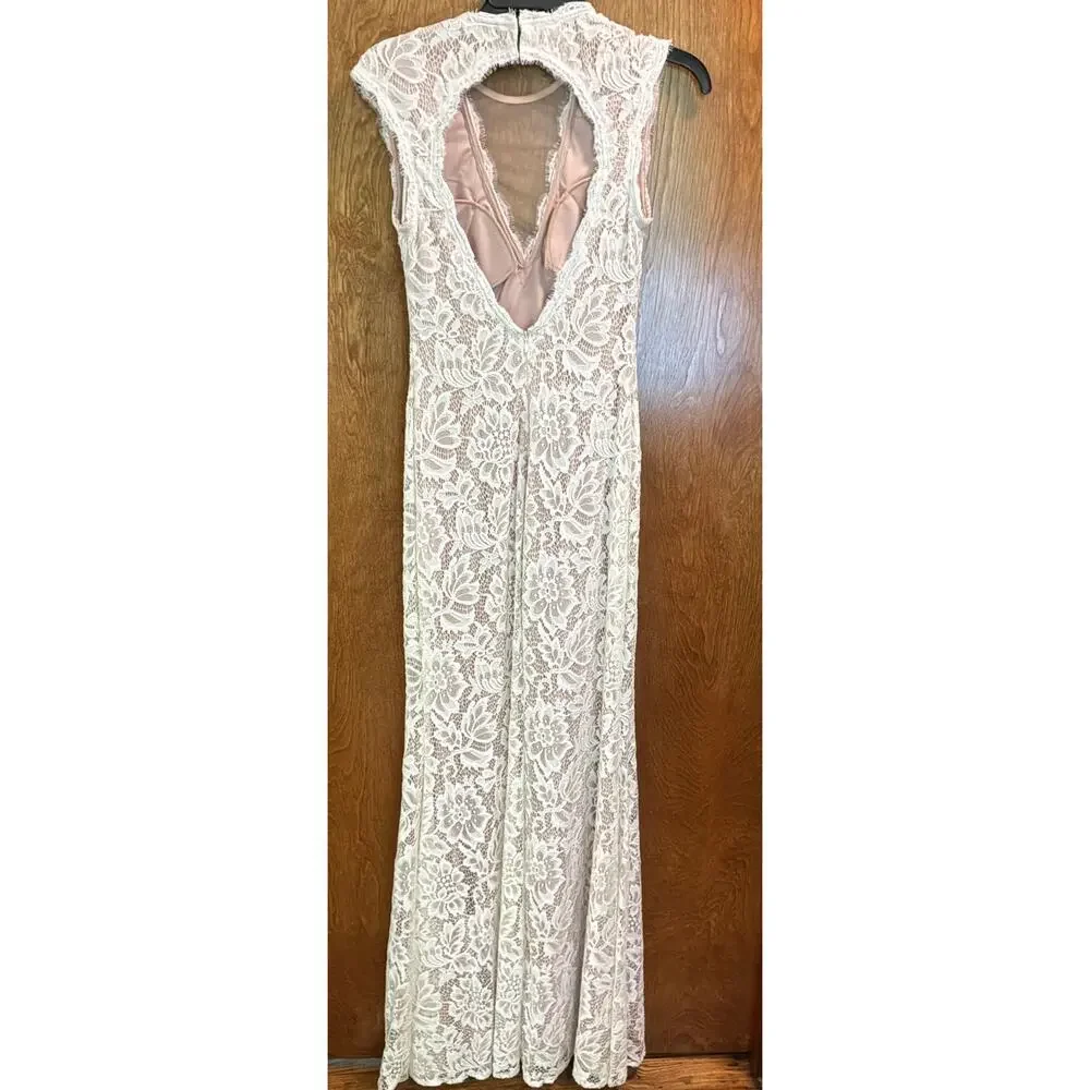 Betsy & Adam fitted sheath